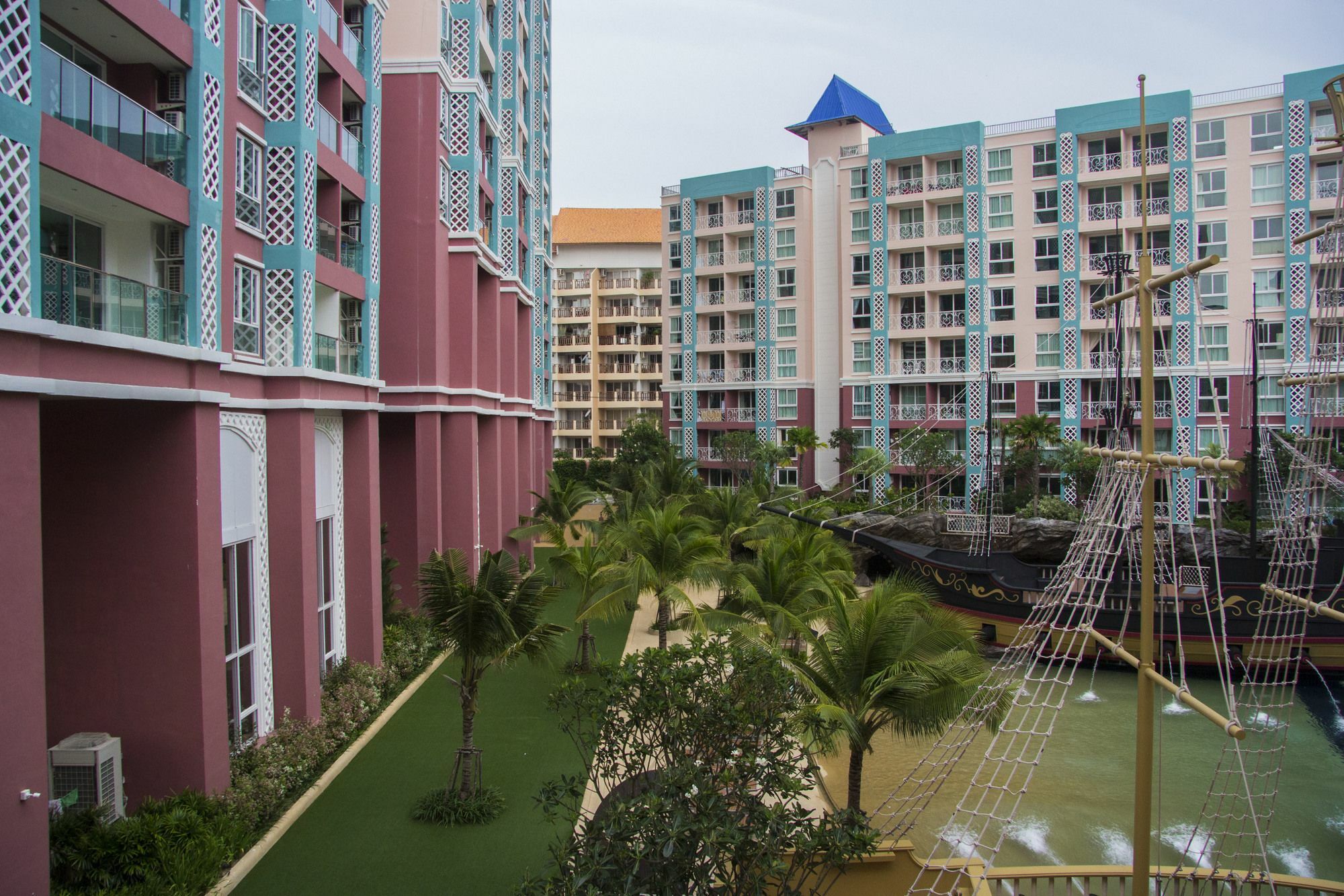Grande Caribbean Family Apartment Pattaya Buitenkant foto
